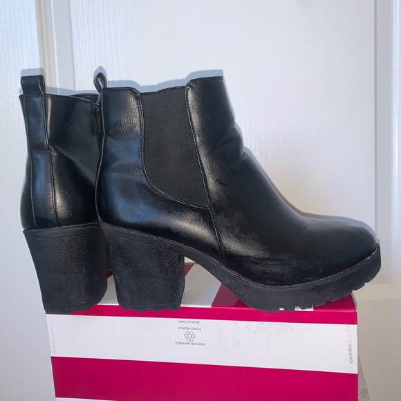 Black Booties - Picture 1 of 2